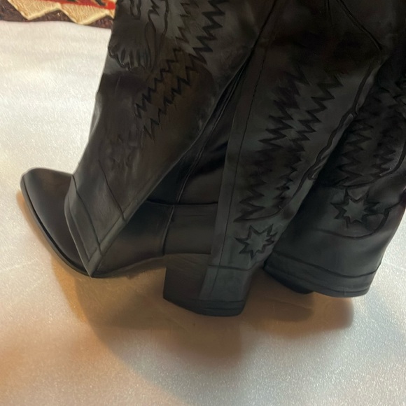 Cowgirl cowboy cuff boots with stitching detail. New. Size 11. - Picture 5 of 6